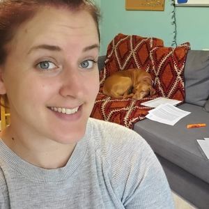 Meet your Posher, Caitlin